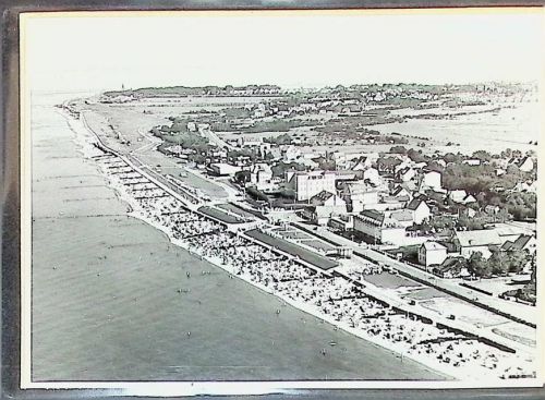 Duhnen Foto montiert auf Karton Fliegeraufnahme von Strand Ort und Promenade Fotograf Otto Schulze