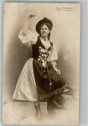 1909 Portrait von Pepi Hofbauer in bayerischer Tracht