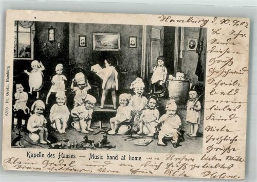 1903 Eine Schar kleiner Kinder auf dem Topf
