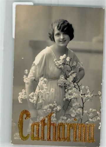 1917 Eine junge Frau mit Namen Catharina Golddruck R. & K.L. 8057/4