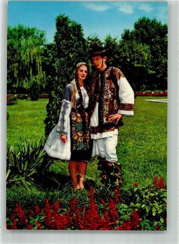 Junges Paar in Tracht aus dem Mures-Tal