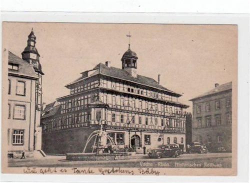 Vacha Vacha mit Historischem Rathaus gelaufen, Marke entfernt. Sehr weiche Karte, sonst gut erhalten.