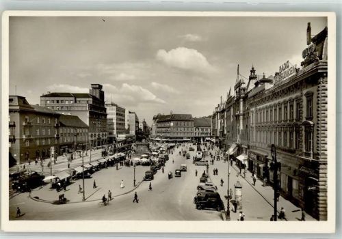 Zagreb Litfaßsäule Marktszene Auto Trg Bana Jelacica sa Spomenikom