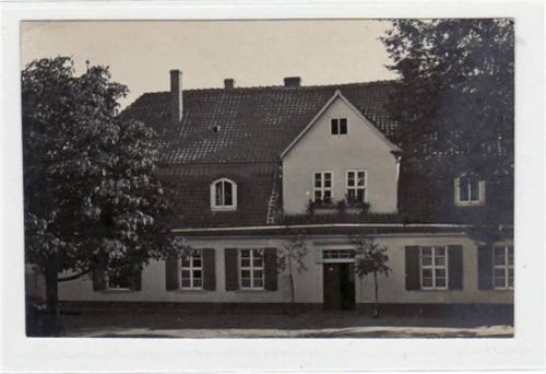 Filsleben mit Landhaus gelaufen und Bahnpoststempel von 1912. Gute Erhaltung.