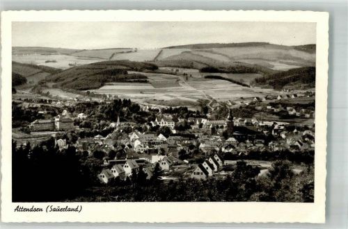 Attendorn Panorama des Ortes mit Kirche St. Johannes Fotograf Jupp Schmies