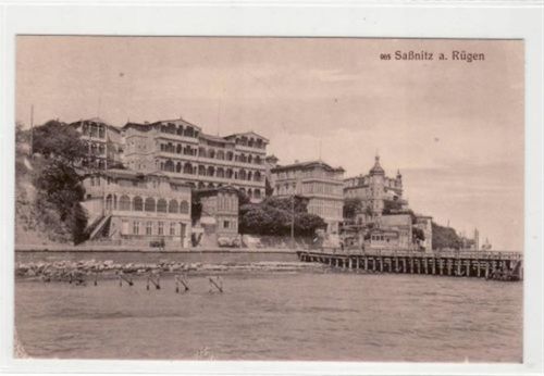 Sassnitz Saßnitz a. Rügen mit Strandhotel und Anlegesteg ungelaufen Top Erhaltung.
