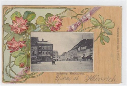 geprägte Passepartoutkarte Radeberg. Hauptstrasse gelaufen am 10.5.1901. Gute Erhaltung.