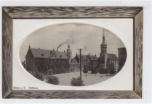 Riesa Passepartoutkarte von Riesa a. Elbe. Rathaus. Ungelaufen. Gute Erhaltung.