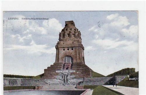 Leipzig mit Völkerschlachtdenkmal gelaufen von 1922. leichte Eckabschürfungen und Rändern, sonst gut erhalten. Völkerschlachtsdenkmal