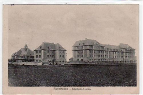 Euskirchen mit Infanterie - Kaserne. Feldpost, mit Stempel von 1915. Leichter Stempeldurchdruck, Ecken mit Albumabdrücken, sonst gut erhalten