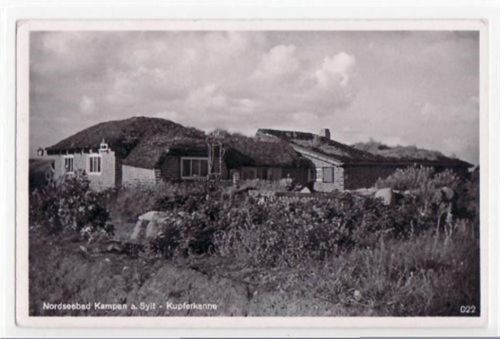 Nordseebad Kampen a. Sylt mit Kupferkanne gelaufen, ca. 1952. Leichter Stempeldurchdruck, leicht fleckig, leicht abgerundete Ecke n, kleiner Knick links in der Mitte, sonst gut erhalten