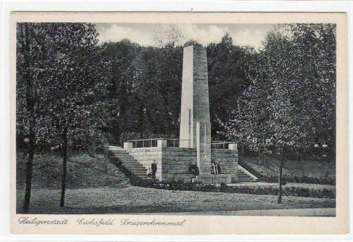 Heilbad Heiligenstadt Heiligenstadt - Eichsfeld mit Kriegerdenkmal. ungelaufen keine Anschriftzeilen Rückseite. Top Erhaltung.