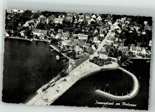 Immenstaad Fliegeraufnahme des Ortes mit dem Hafen