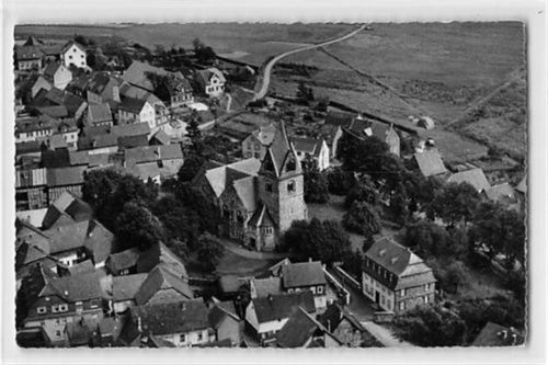 Dierdorf im Westerwald. Kirche und Umgebung gelaufen. Marke entfernt. Leichter Stempeldurchdruck, leichter Bug oben links, leicht fleckig, sonst gut erhalten