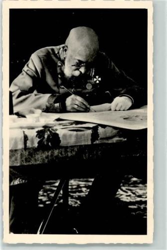 Der Kaiser beim Schreiben AK