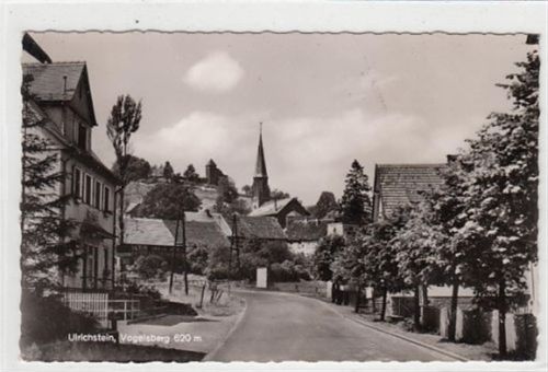 Ulrichstein im Vogelsberg. Straßenpartie gelaufen, 1964. Gute Erhaltung.