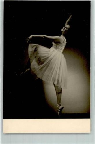 Solotänzerin Ballett Fotograf H. Madensky Wien Fotomontage 1945 Privatfoto AK