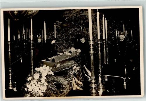 O8000 Dresden König Friedrich August III Aufbahrung Beisetzung Adel Sachsen 1932 Privatfoto AK