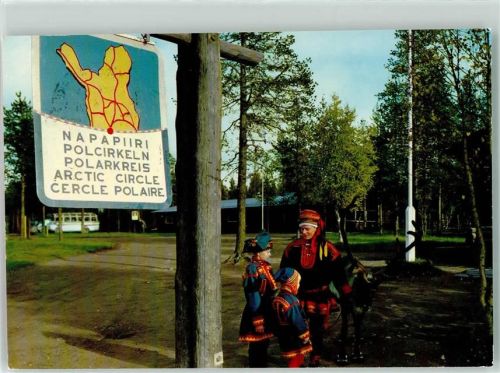 Rovaniemi die Hütte am Polarkreis Samen Tracht Omnibus