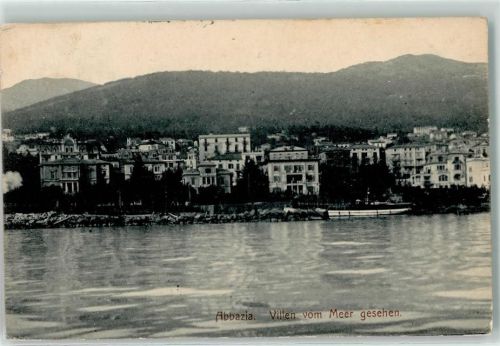 Opatija Villen vom Meer gesehen