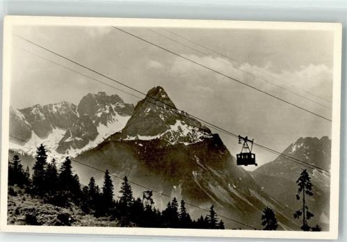 Ehrwald Tiroler Zugspitzbahn Kabinenbahn Blick auf die Mieminger Berge mit Sonnenspitze