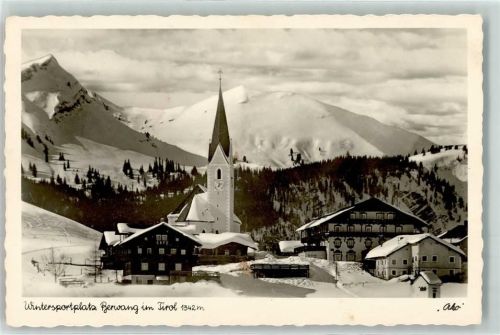 Berwang Wintersportplatz Tirol 1342 m Kirche Schnee Winter Cafe
