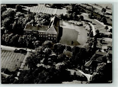 Strünkede Fliegeraufnahme Emschertalmuseum mit Schlosskapelle