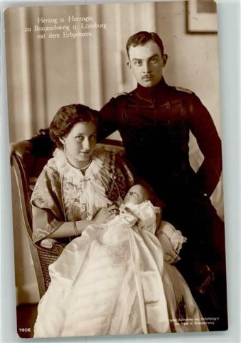 1914 Herzog und Herzogin zu Braunschweig mit Erbprinz Wohlfahrtskarte Braunschweiger Diakonissenhäuser