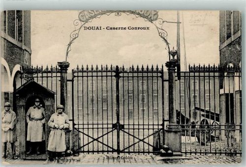 Douai Caserne Conroux Uniform Geschütz Wache
