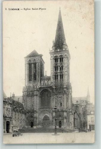 Lisieux Saint Pierre Kirche Oldtimer