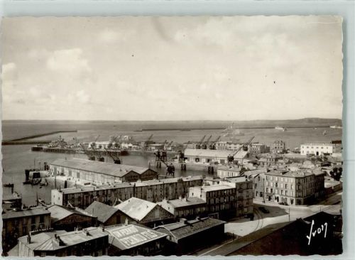 Brest la Rade Hafen Verladekran Dampfer
