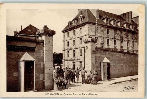 Besancon Quartier Ruty Port d`honneur Uniform