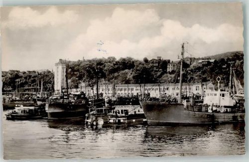Sassnitz Fischereihafen mit Fischkuttern