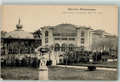 Biarritz Jardin Public et Gare du Midi Pavollon Bahnhof Statue