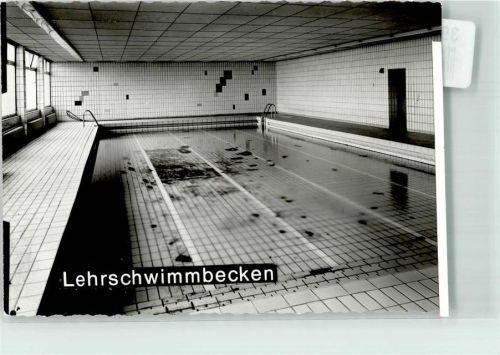 Neukirchen-Vluyn Foto Original aus Archiv eines Ansichtskartenverlags Lehrschwimmbecken Ort handschriftlich