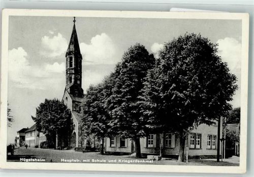 Hügelsheim Hauptstraße mit Schule Kirche und Kriegerdenkmal