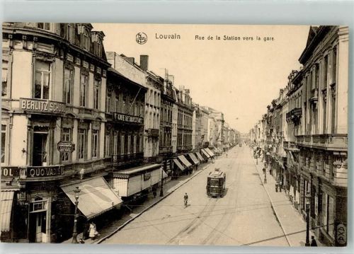 Saint-Aubin-Fosse-Louvain Straßenbahn Rue de la Station