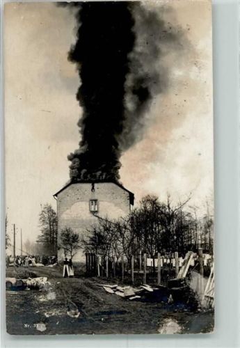 1917 Haus steht in Flammen WK I