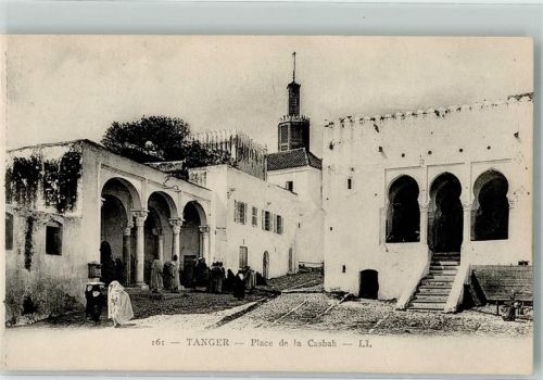 Tanger Tracht Place de la Casbah