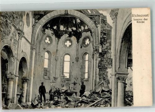 Richecourt Kirche Ruine Uniform