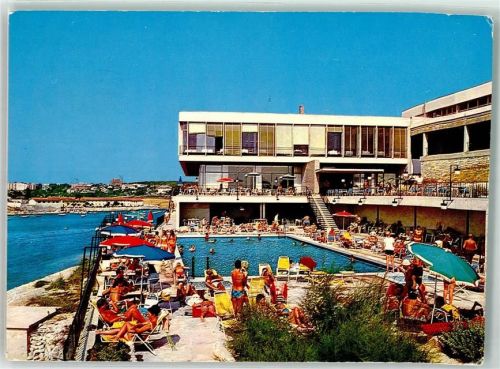 Pula Hotel Schwimmbad Splendid