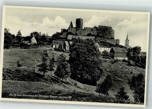Leuchtenberg Burg der Landgrafen von Leuchtenberg mit der Kirche St. Margareta Verlag Fritz Roscher