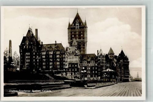 Quebec Denkmal Säule Schloss chateau Frontenac