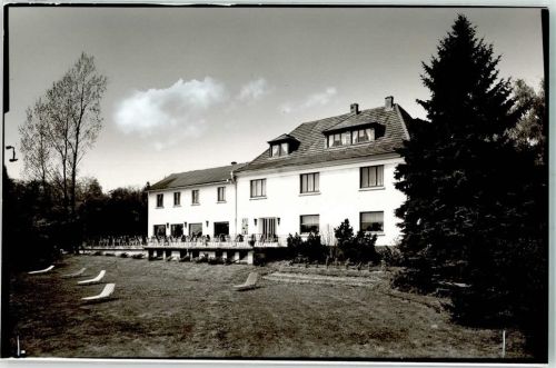 Schürdt Hotel Waldhof mit Parkanlage Foto Original aus Archiv eines Ansichtskartenverlags Ort handschriftlich