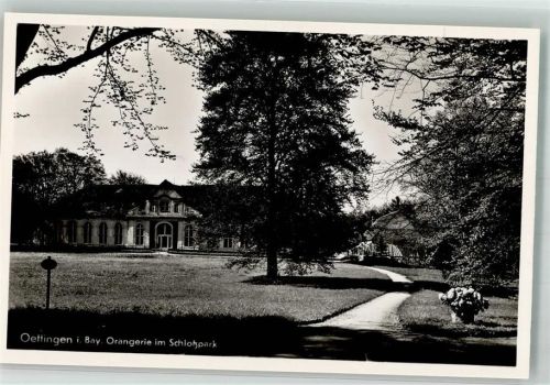 Oettingen Orangerie mit Schlosspark