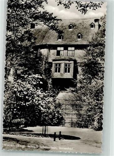 Wissen Schloss Schönstein Innenhof