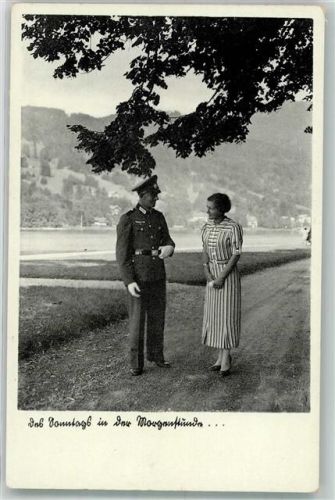 1939 Landser in Uniform auf einem Spaziergang mit seiner Liebsten PH 1369/2 Feldpost Inf.-Ers.-Batl. 396