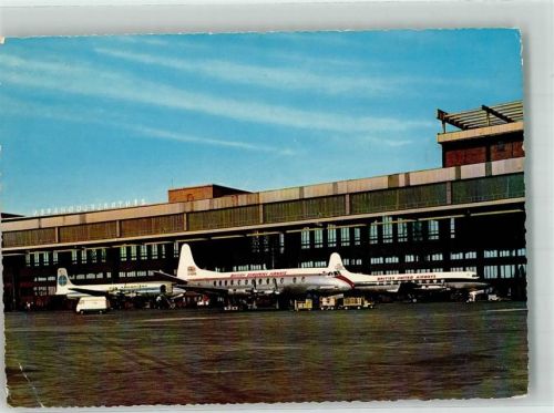 Tempelhof Flughafen Kofferwagen Bus