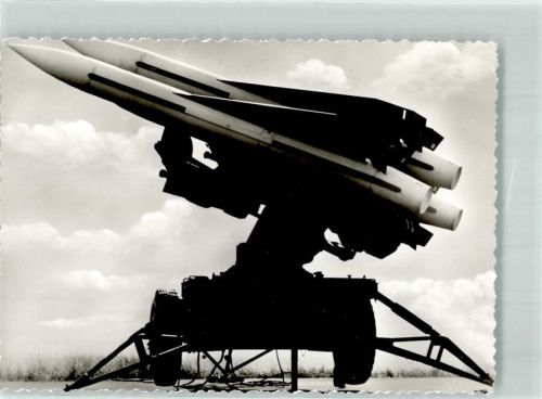 Rakete auf Träger HAWK