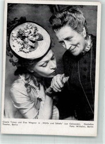 Berlin Mitte 1950 Gisela Trowe und Elsa Wagner in Wölfe und Schafe von Ostrowskij am Deutschen Theater Fotograf Wilhelmi